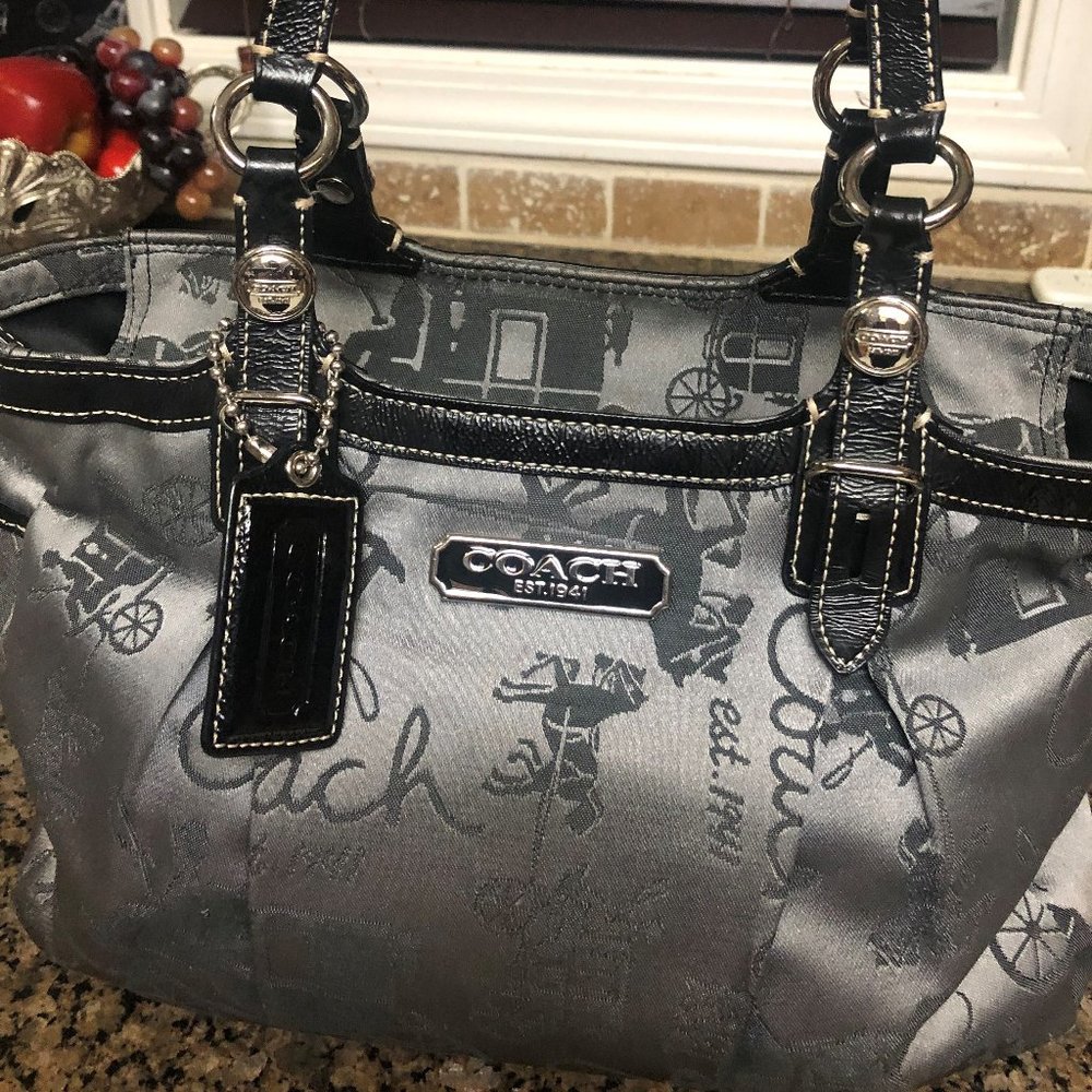 Coach Horse &Carriage East West Tote F16563* RARE